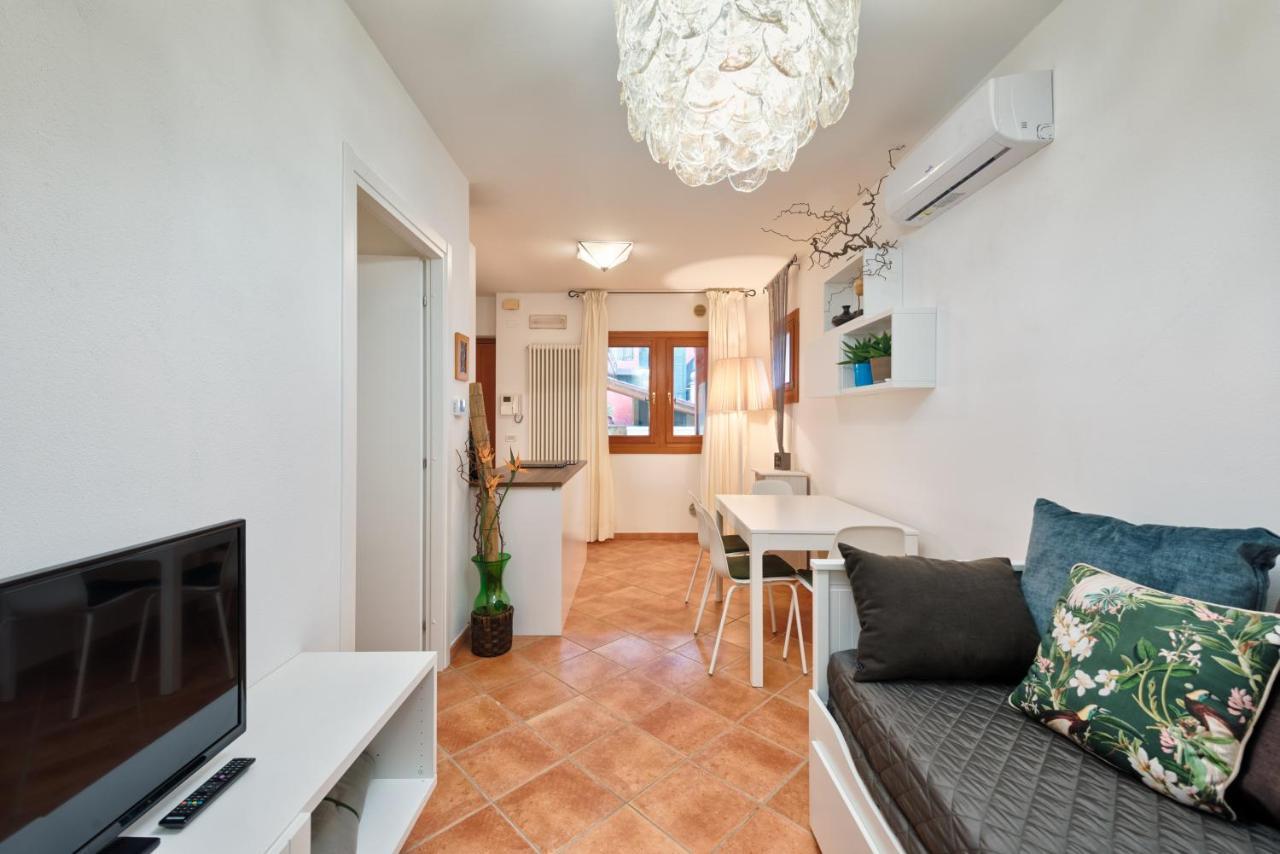 Piccolo Borgo Di Raoul Apartment วิเชนซา ภายนอก รูปภาพ